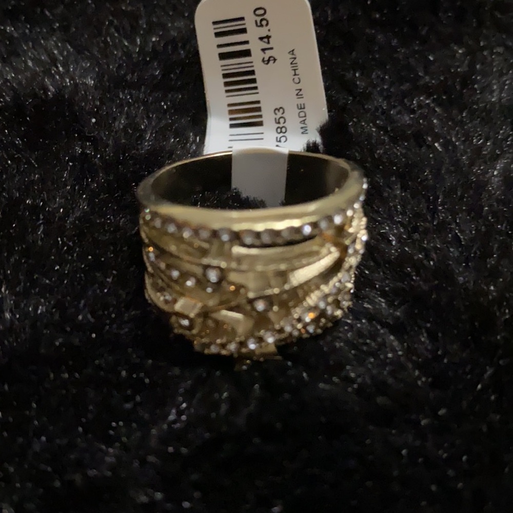 NWT Torrid Bedazzled ring